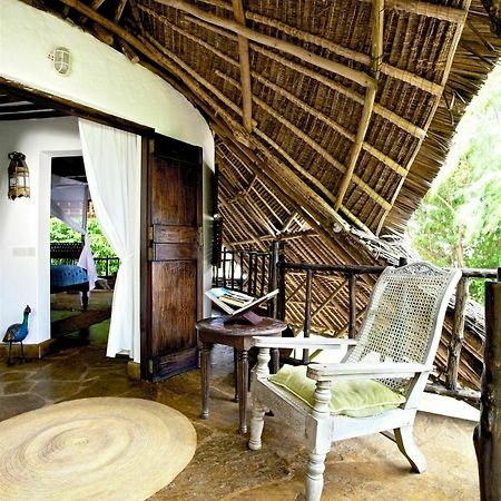 Kinondo Kwetu Hotel Diani Beach Bagian luar foto