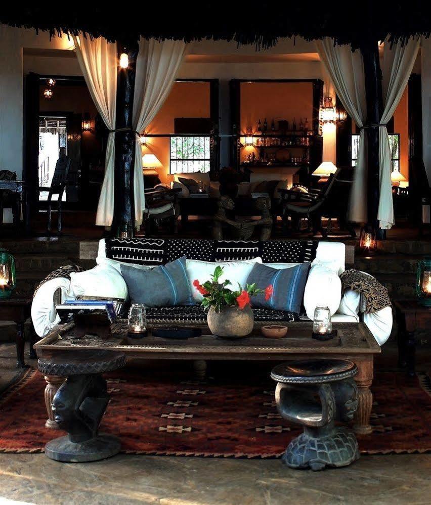 Kinondo Kwetu Hotel Diani Beach Bagian luar foto