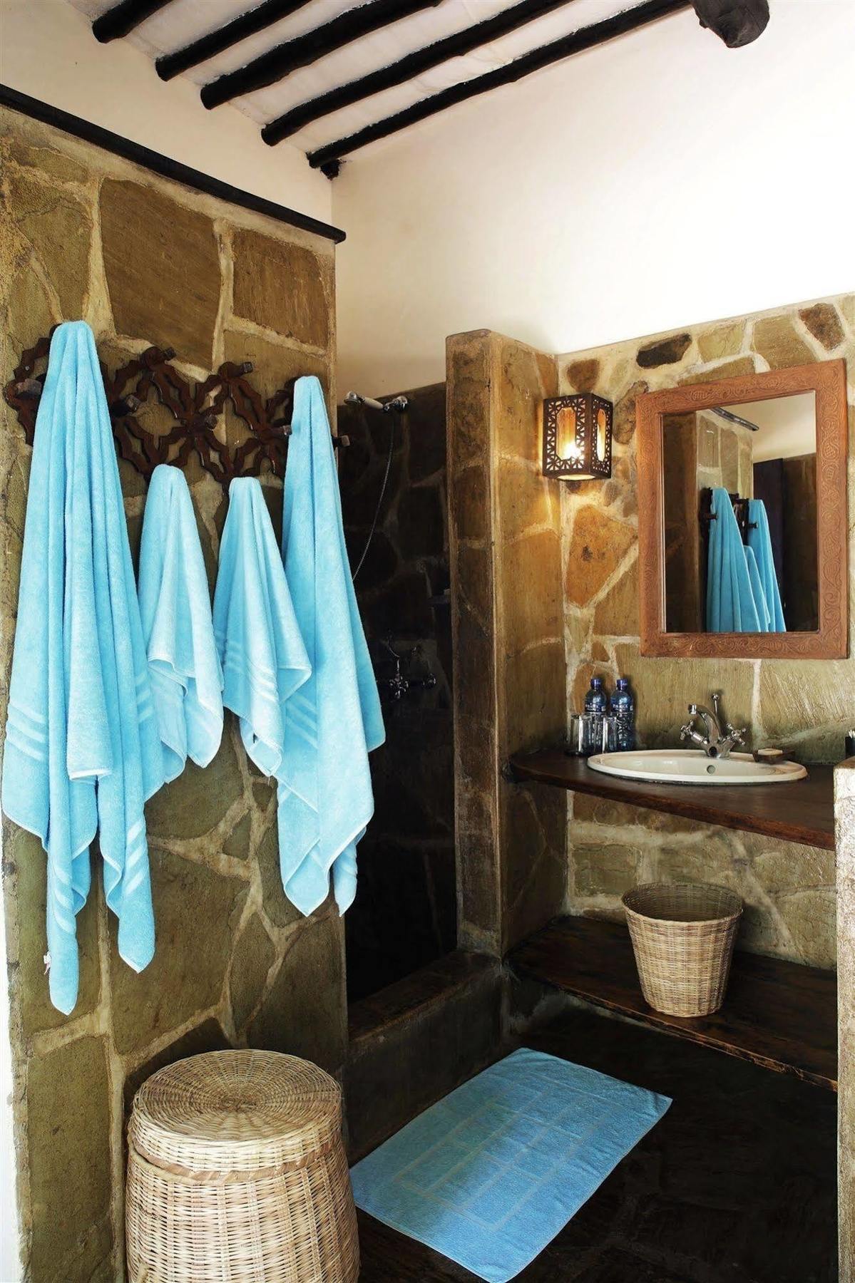 Kinondo Kwetu Hotel Diani Beach Bagian luar foto